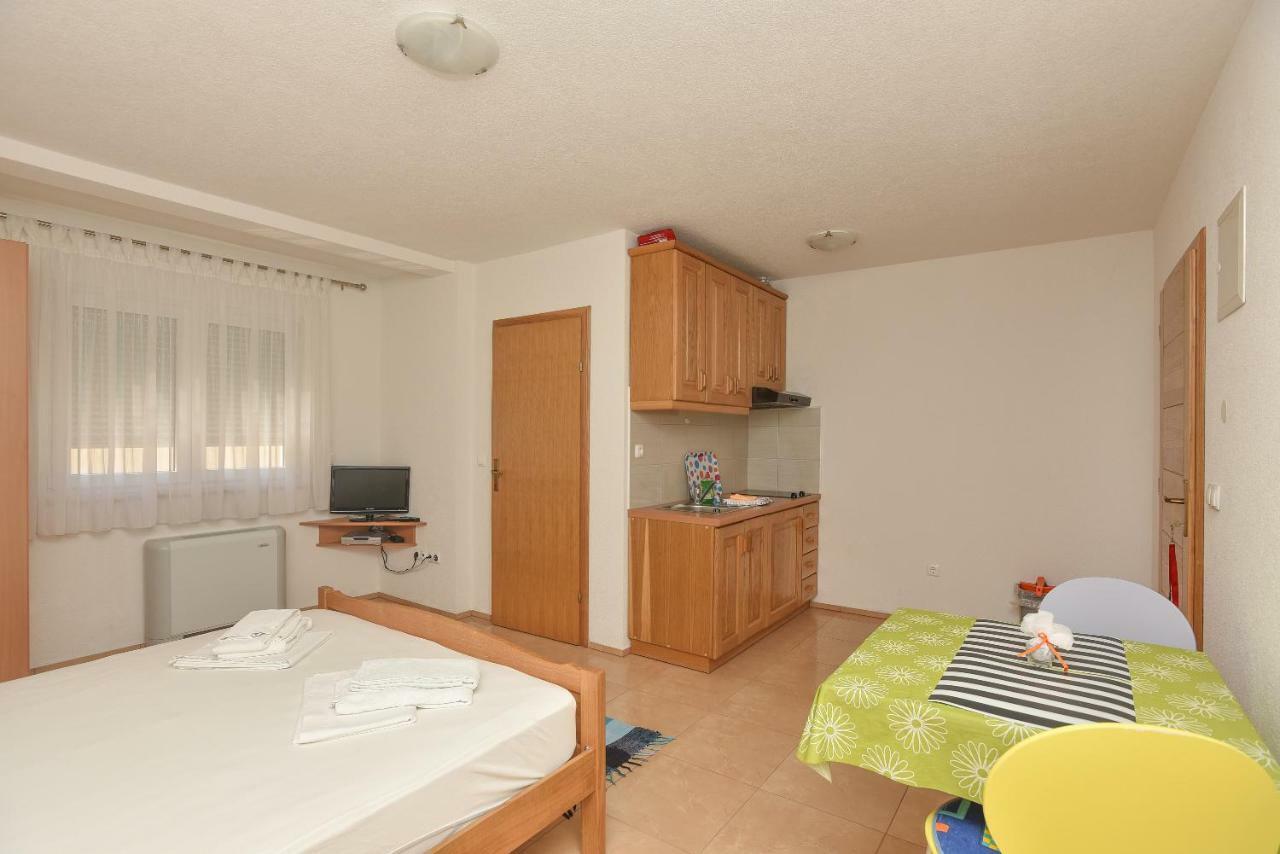 Beslic Apartments Veliko Brdo  エクステリア 写真